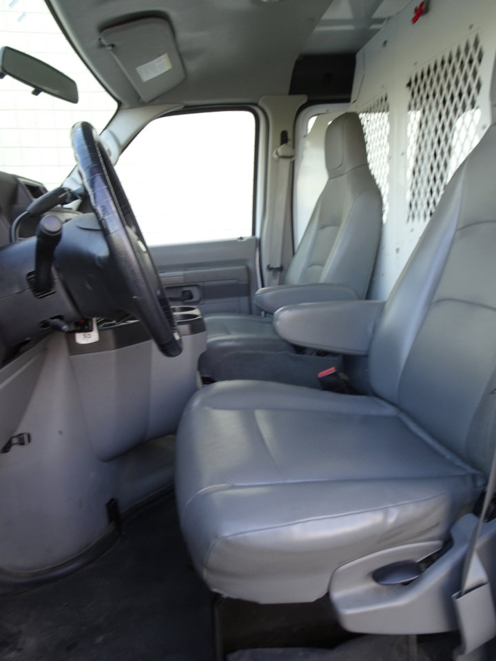 Used 2014 Ford E-250 and Econoline 250 E-250 Recreational w/ Power Group image 12