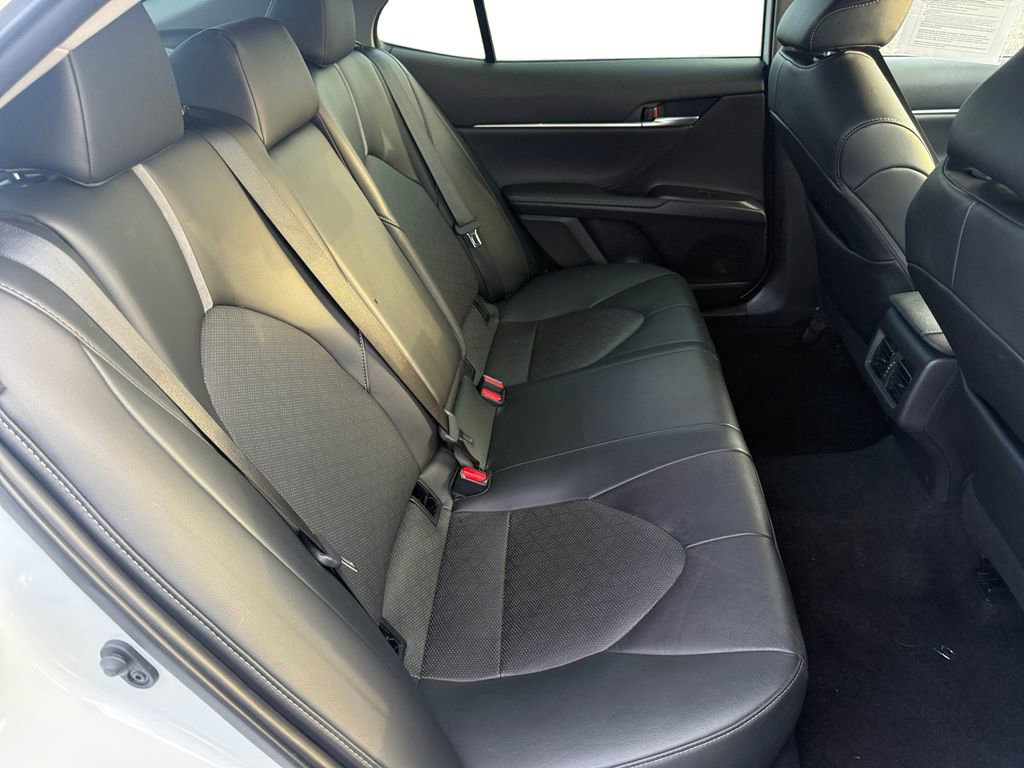 Used 2023 Toyota Camry XSE image 18