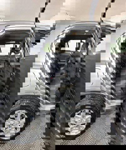 Used 2022 Chevrolet Trax LS w/ Tint and Cruise Package image 6