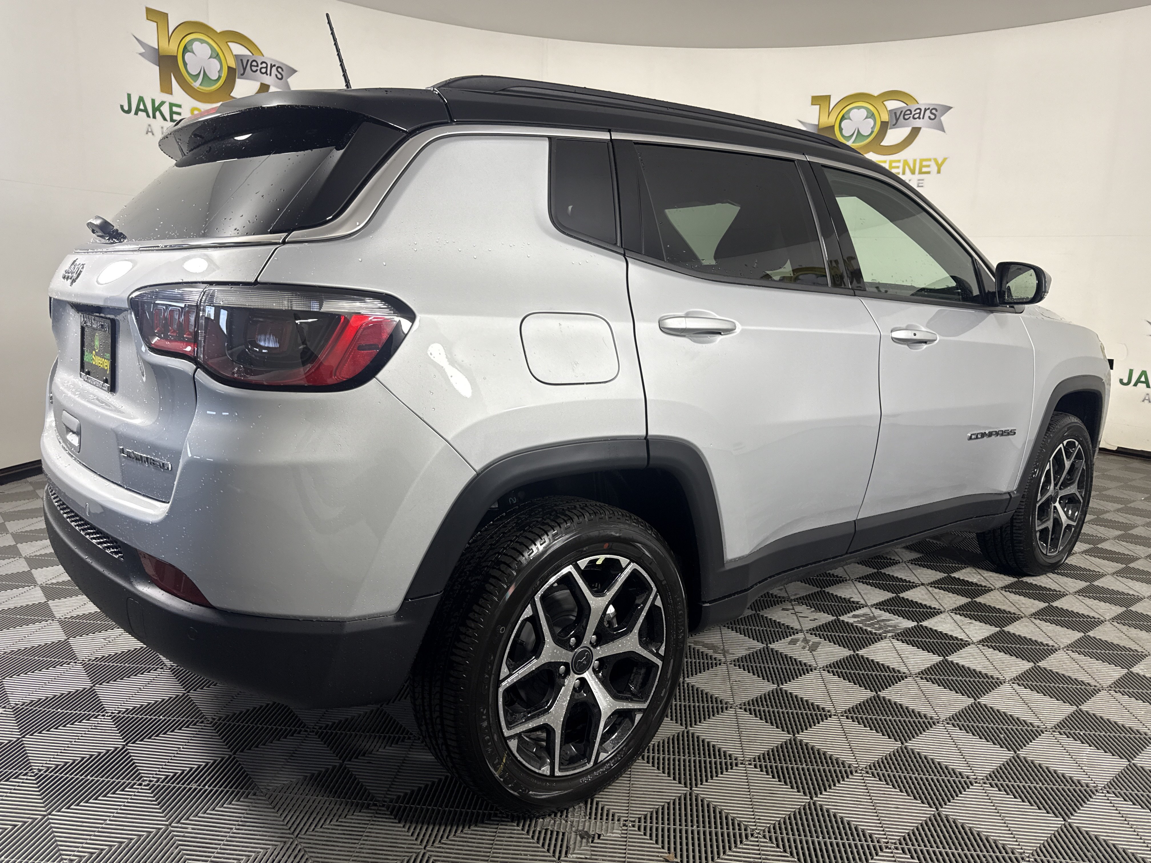 New 2026 Jeep Compass Limited w/ Sun, Sound & Navigation Group AWD/4WD image 10