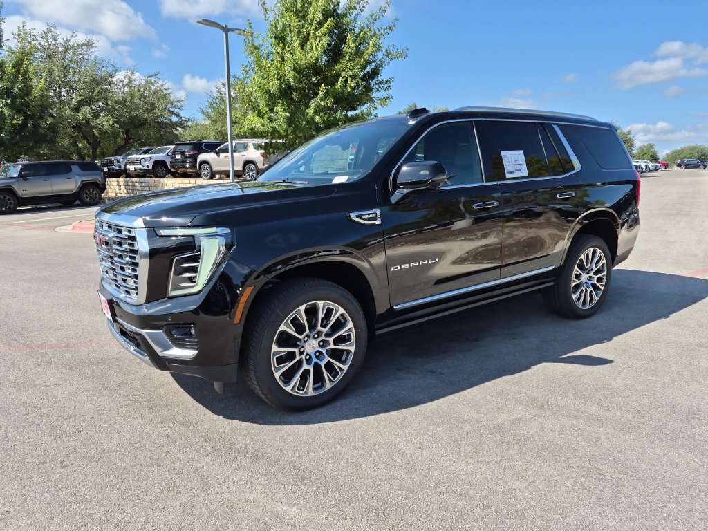 New 2026 GMC Yukon Denali w/ Denali Reserve Package AWD/4WD image 3