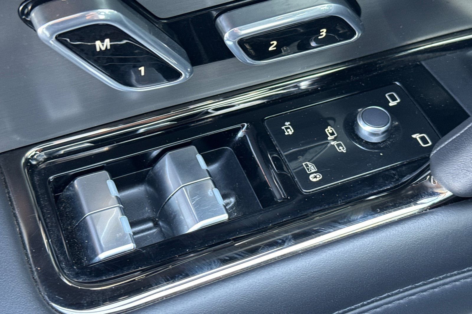 Used 2024 Land Rover Range Rover Sport Dynamic SE image 11