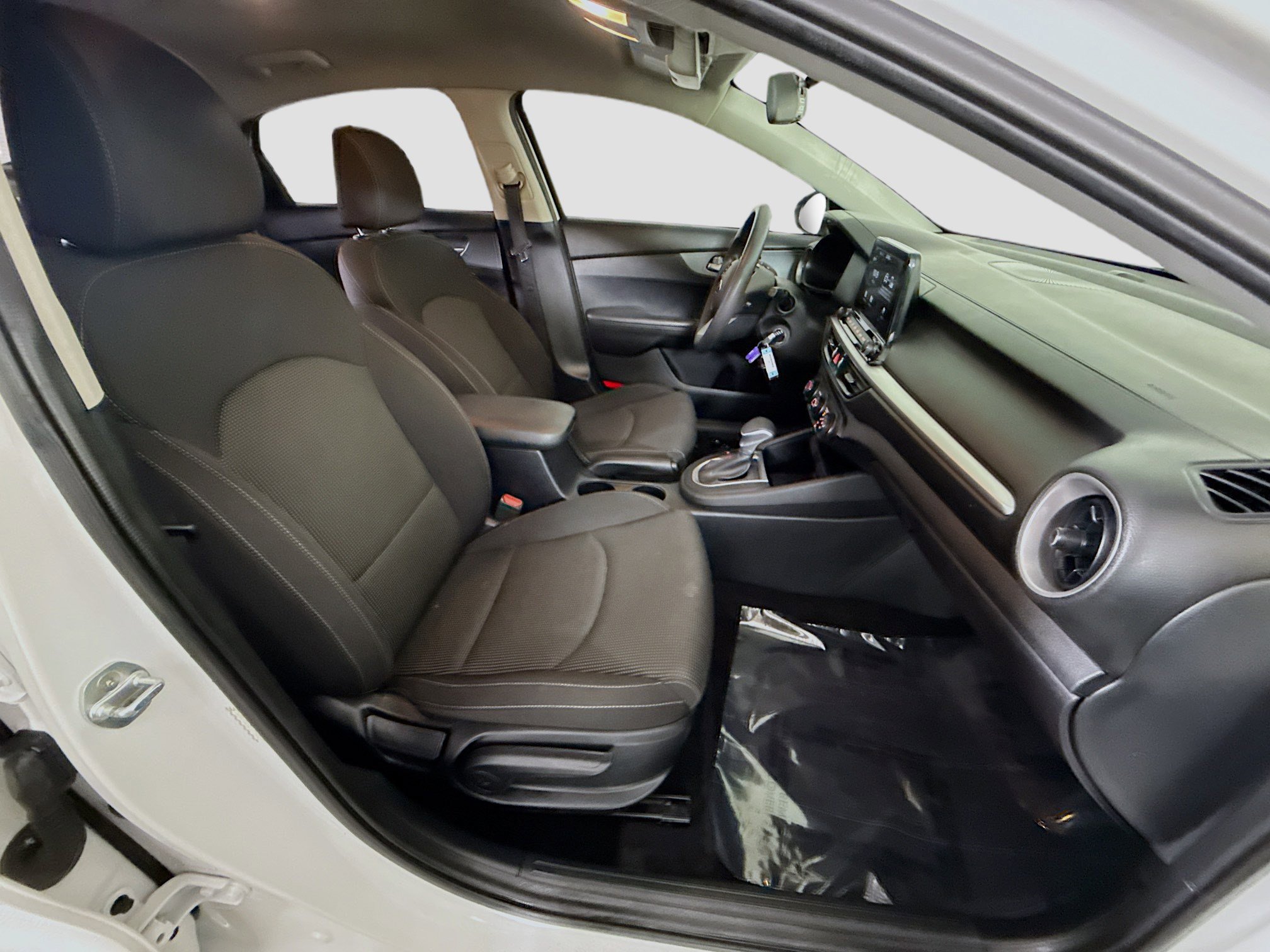 Used 2020 Kia Forte Sedan image 28