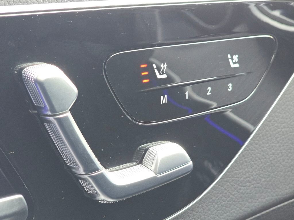 Certified 2025 Mercedes-Benz C 300 4MATIC Sedan image 6