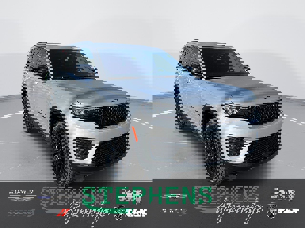 Used 2024 Jeep Grand Cherokee Altitude