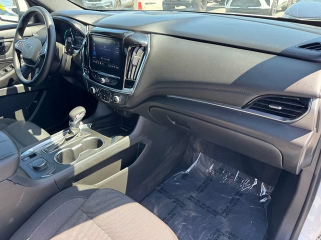 Certified 2023 Chevrolet Traverse LT FWD image 6