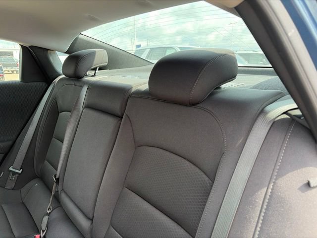 Used 2024 Chevrolet Malibu LT FWD image 35