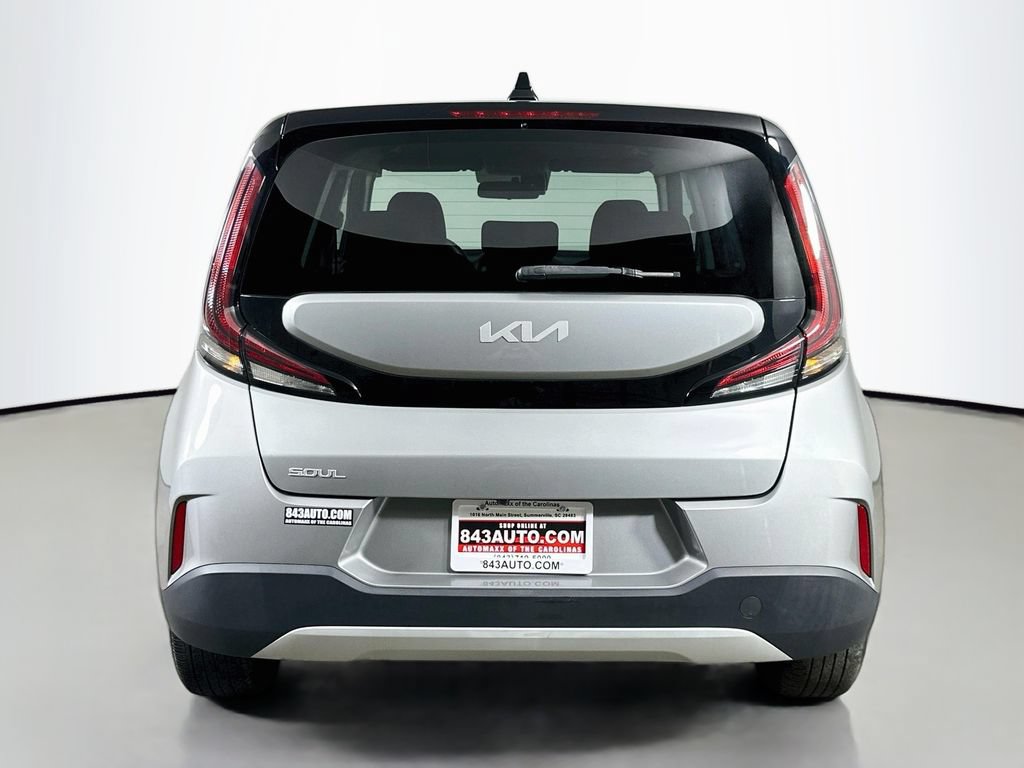 Used 2023 Kia Soul FWD image 6