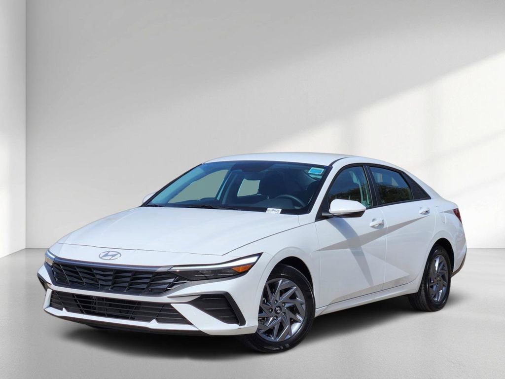 Certified 2025 Hyundai Elantra Blue image 1