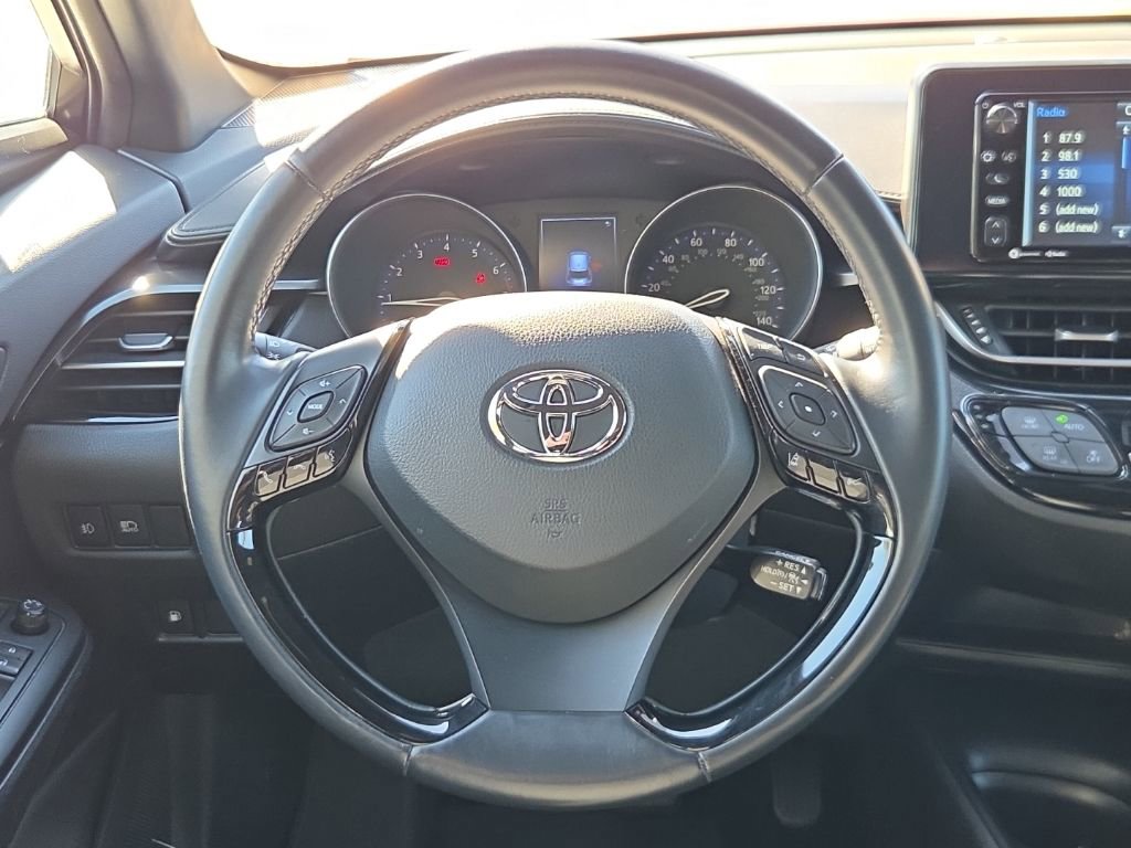 Used 2018 Toyota C-HR XLE image 24