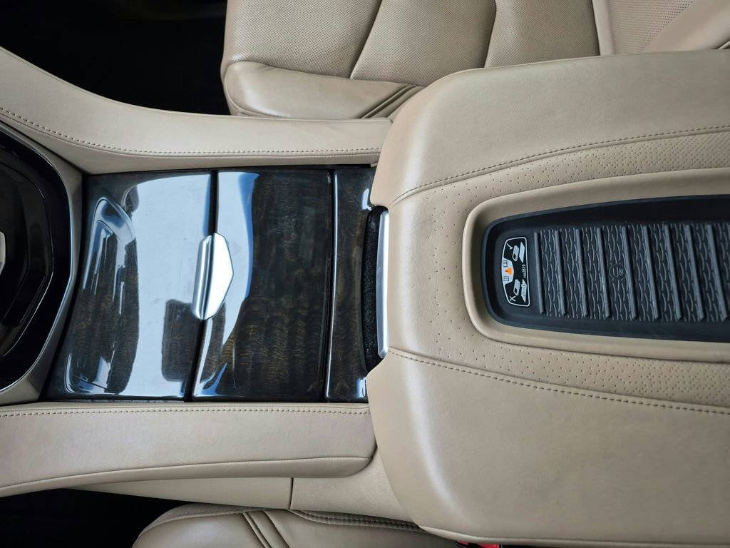 Used 2018 Cadillac Escalade Platinum image 26