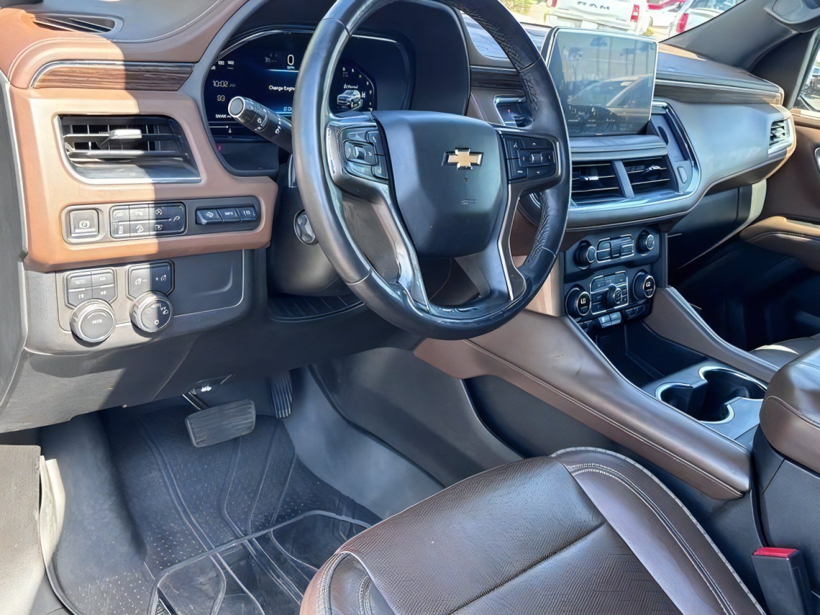 Used 2022 Chevrolet Tahoe High Country AWD/4WD image 15