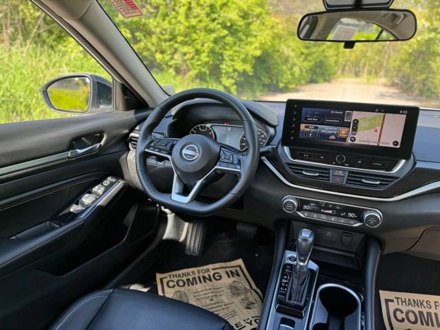 Used 2023 Nissan Altima 2.0 SR FWD image 28