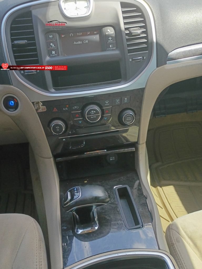 Used 2012 Chrysler 300 RWD image 13