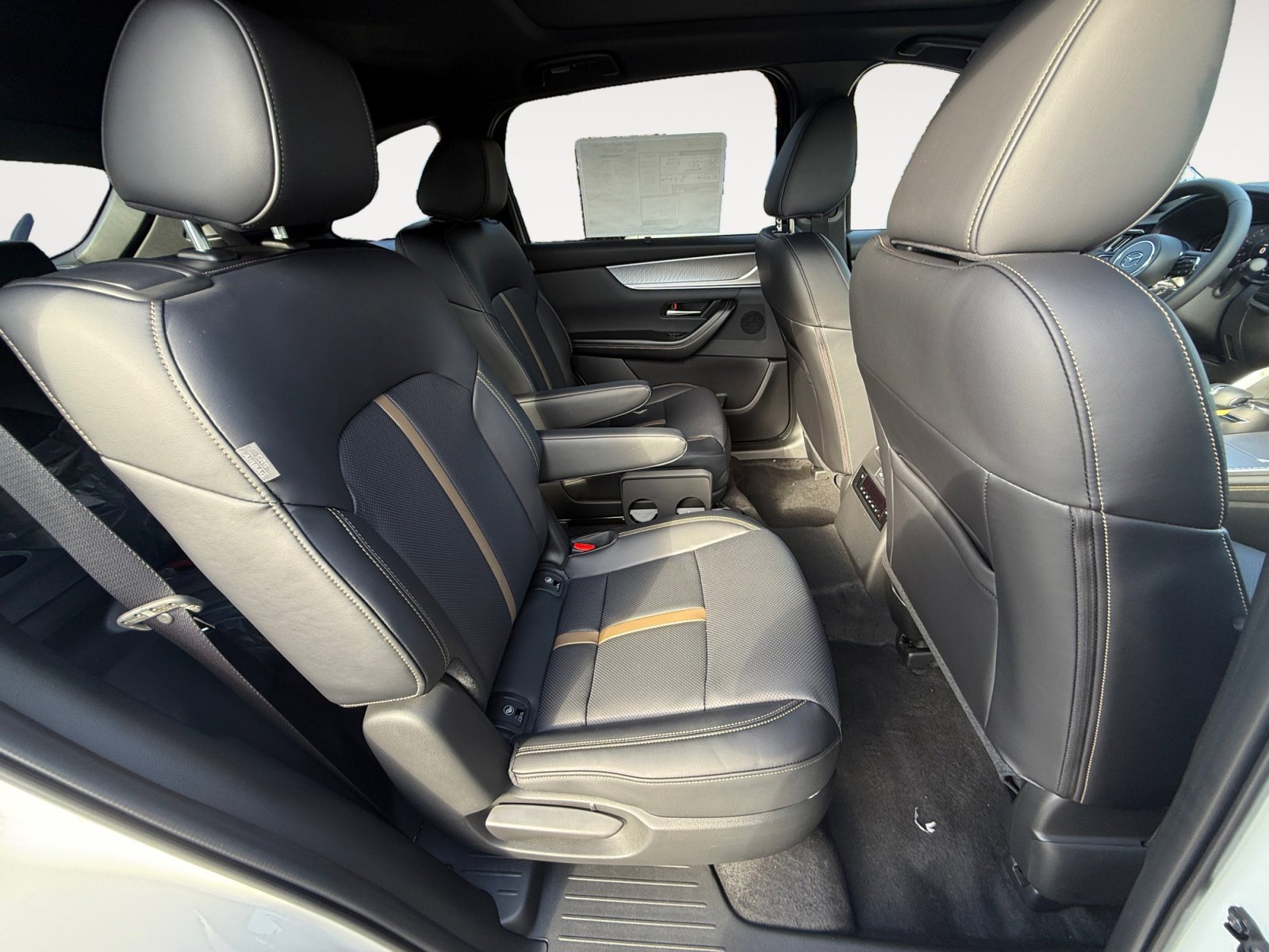 New 2026 MAZDA CX-90 Plug-In Hybrid w/ Premium Plus image 18