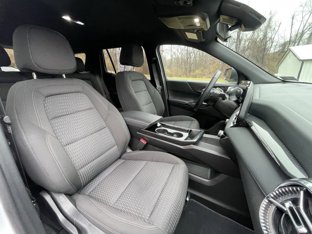 Certified 2025 Chevrolet Equinox LT image 12