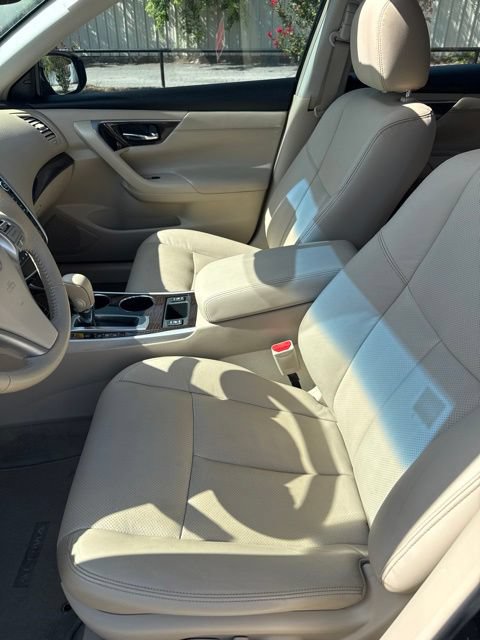 Used 2013 Nissan Altima 2.5 SL w/ Technology Pkg FWD image 22