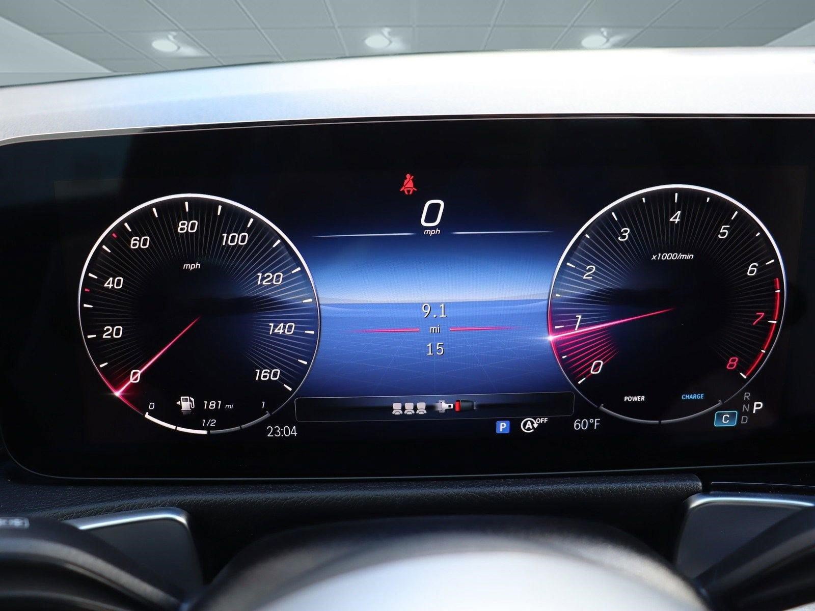 Used 2025 Mercedes-Benz GLB 250 image 49