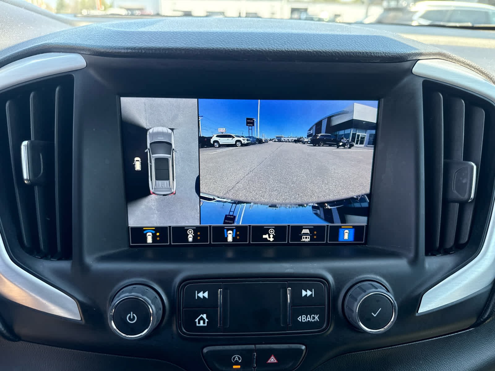 Certified 2022 GMC Terrain SLT w/ Tech Package AWD/4WD image 19