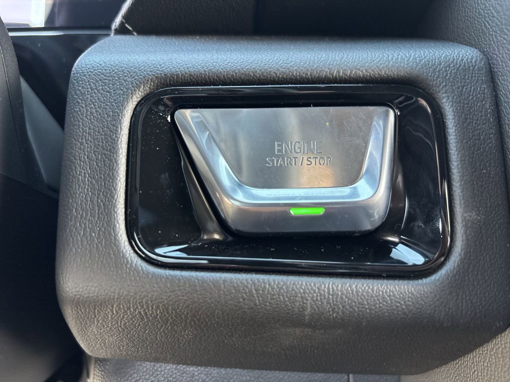 New 2026 GMC Yukon XL Denali image 17