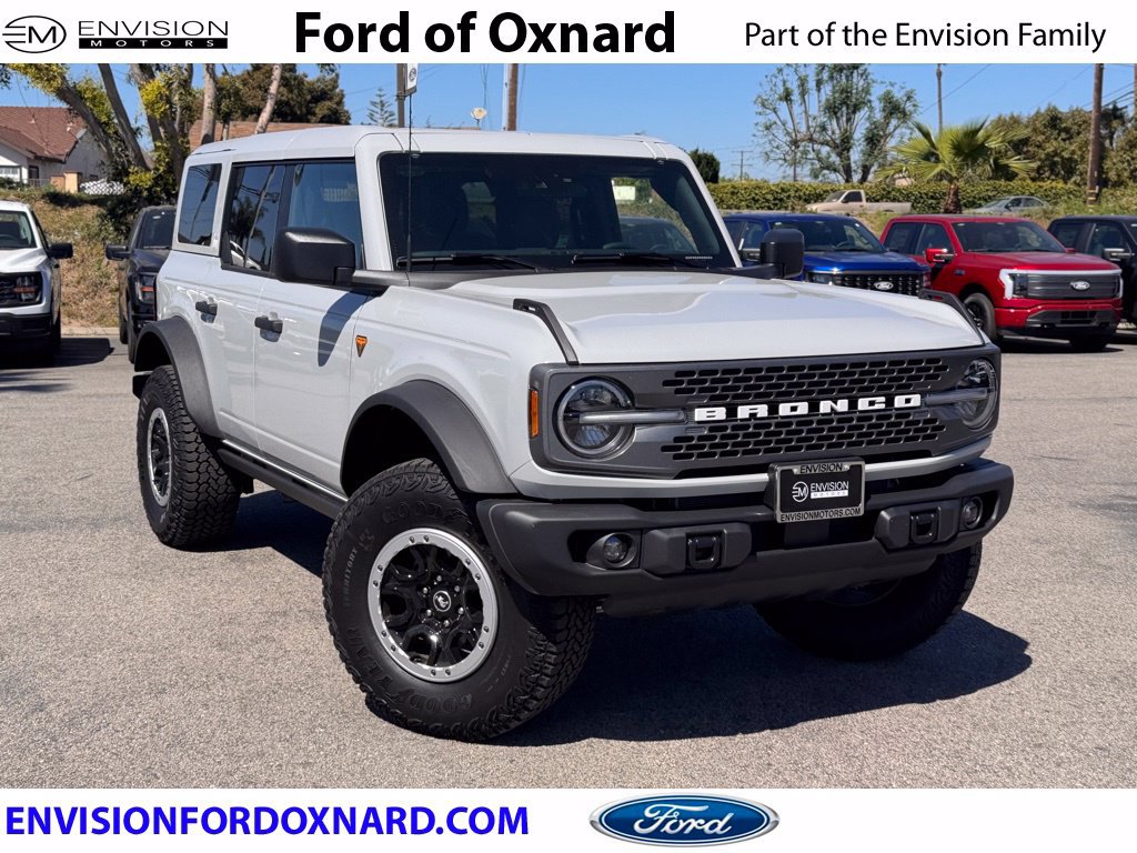 New 2026 Ford Bronco Badlands w/ Sasquatch Package AWD/4WD image 1