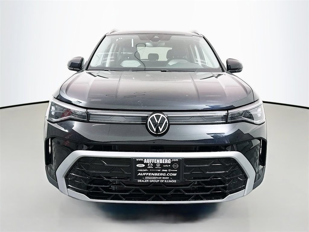 New 2026 Volkswagen Taos SEL AWD/4WD image 2