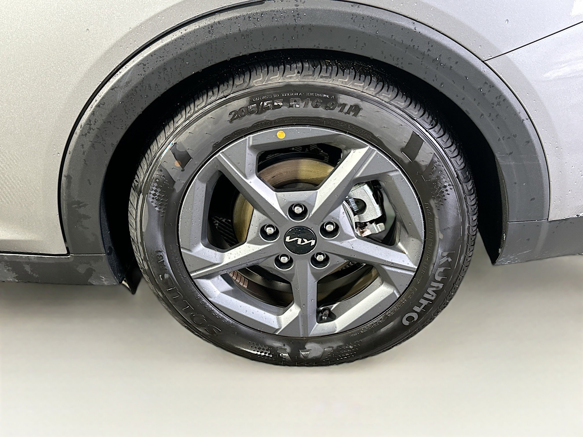 Used 2025 Kia K4 LXS image 11