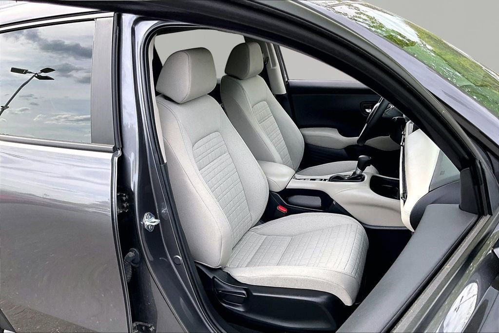 Certified 2026 Honda HR-V LX image 19