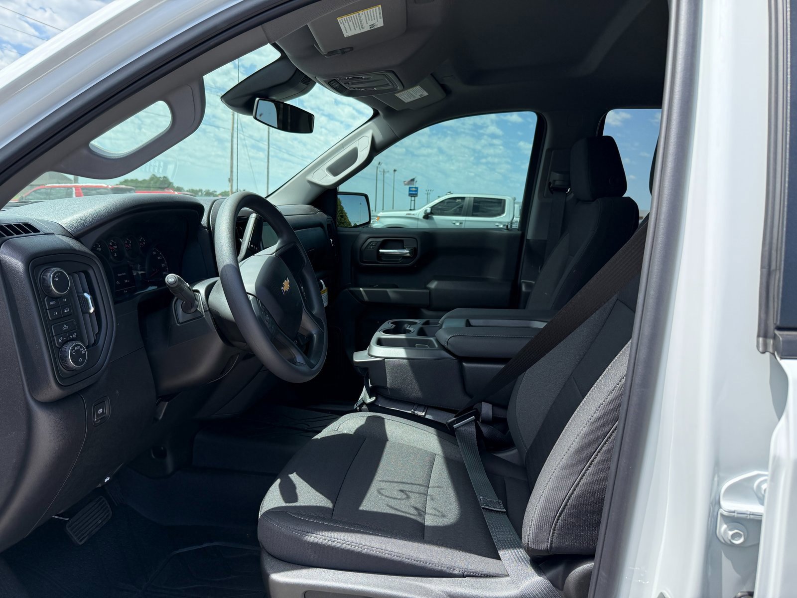 New 2025 Chevrolet Silverado 1500 Custom image 12