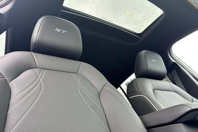 New 2026 Buick Envista Sport Touring w/ Studio Series image 18