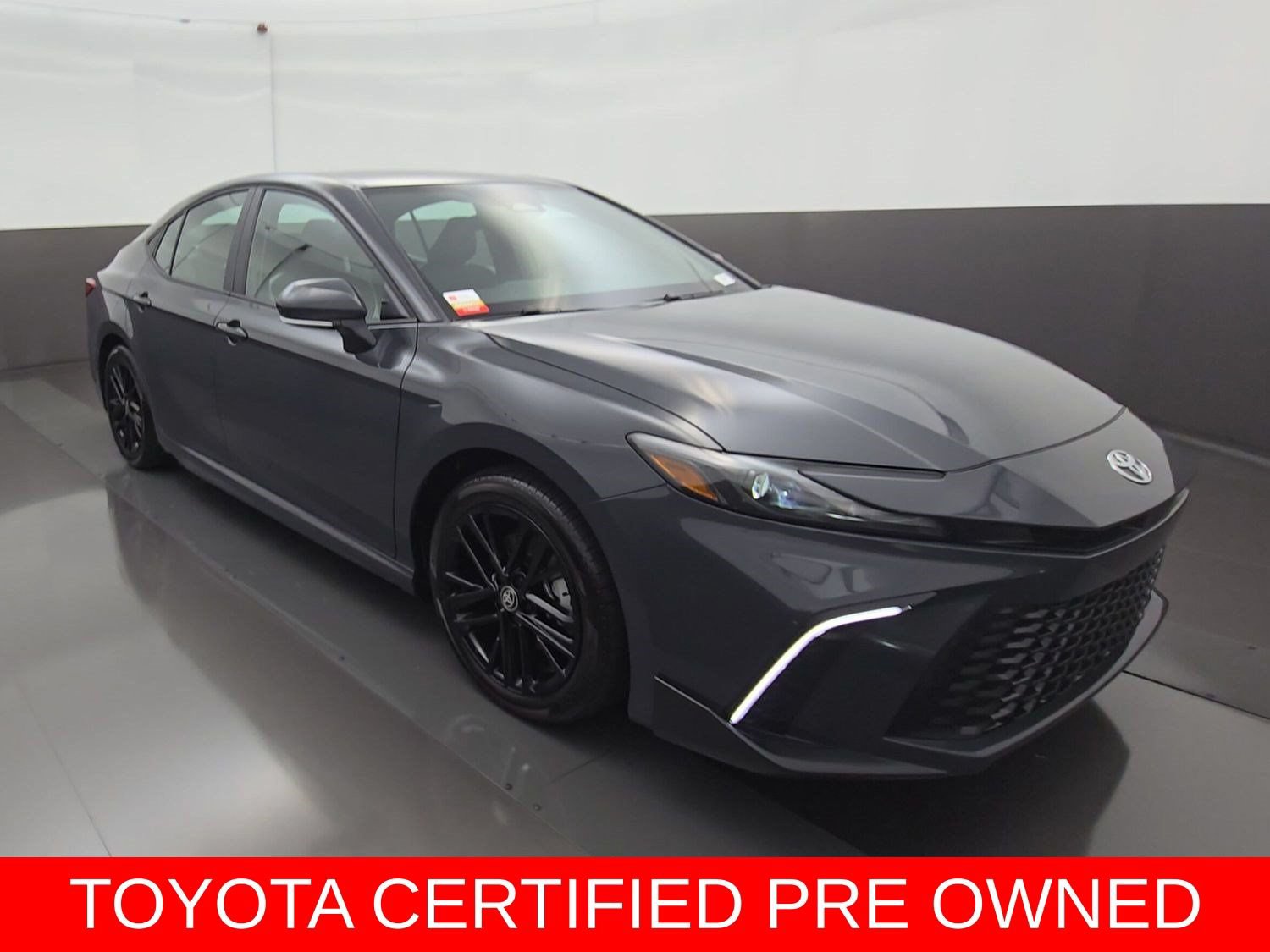 Certified 2026 Toyota Camry SE FWD image 1