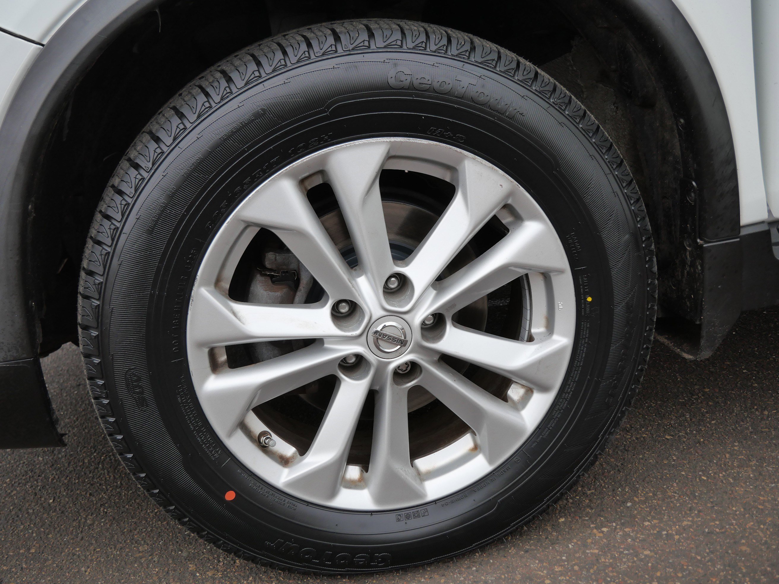 Used 2016 Nissan Rogue SV image 15