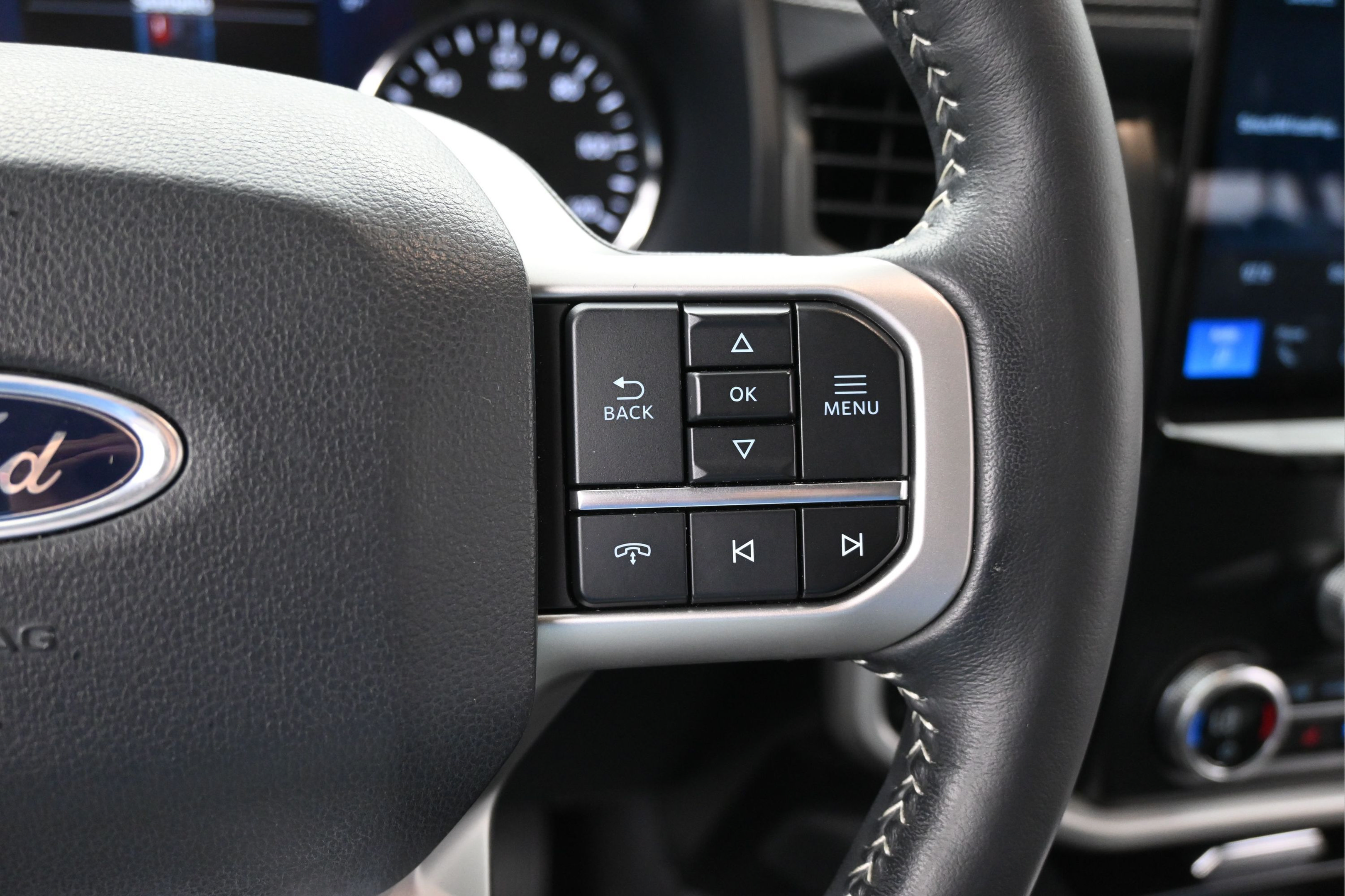 Used 2024 Ford Expedition XLT RWD image 15