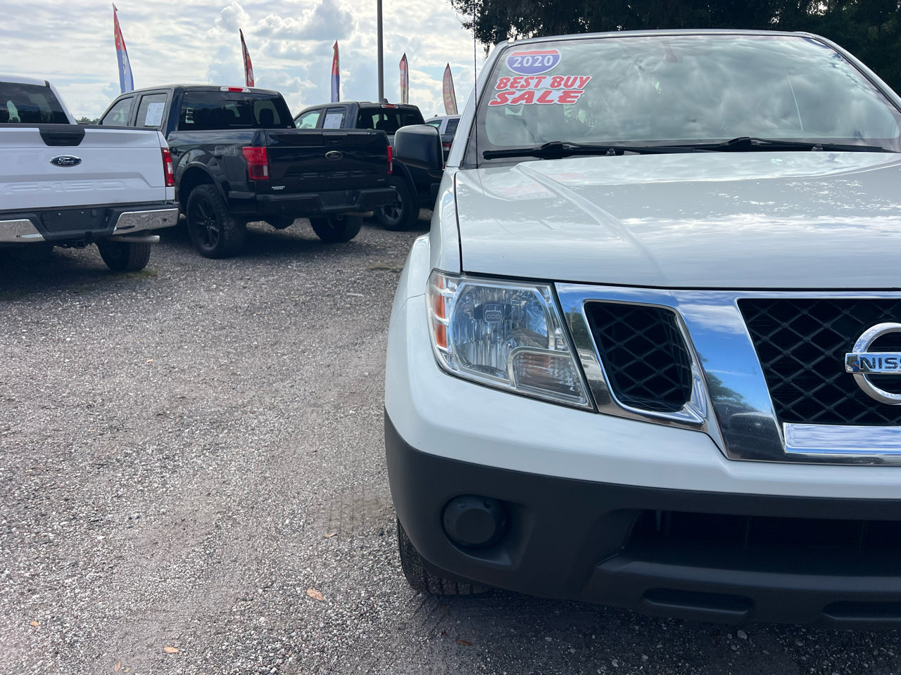 Used 2020 Nissan Frontier S w/ S Utility Package image 9