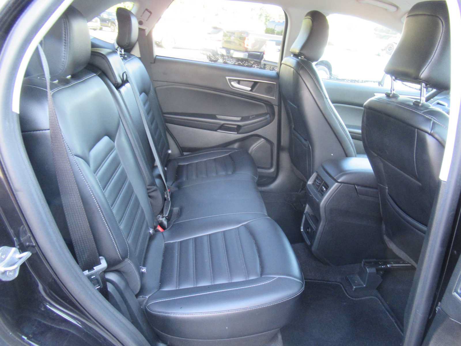 Used 2024 Ford Edge SEL AWD/4WD image 17