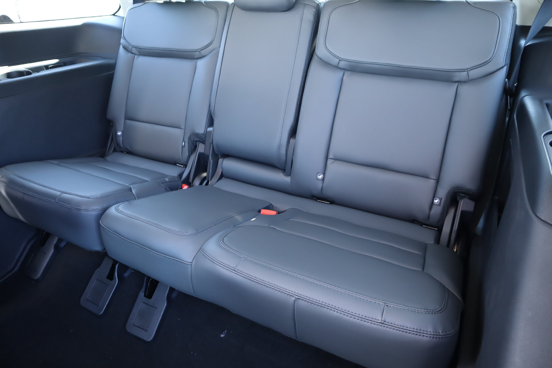 New 2026 Ford Expedition Active AWD/4WD image 16