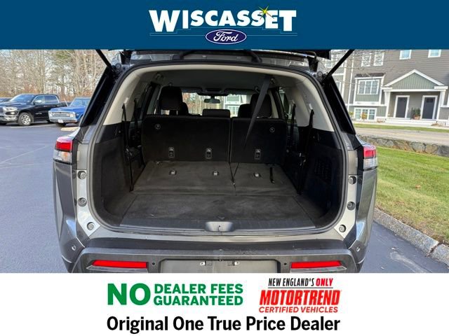 Used 2024 Nissan Pathfinder SV image 12