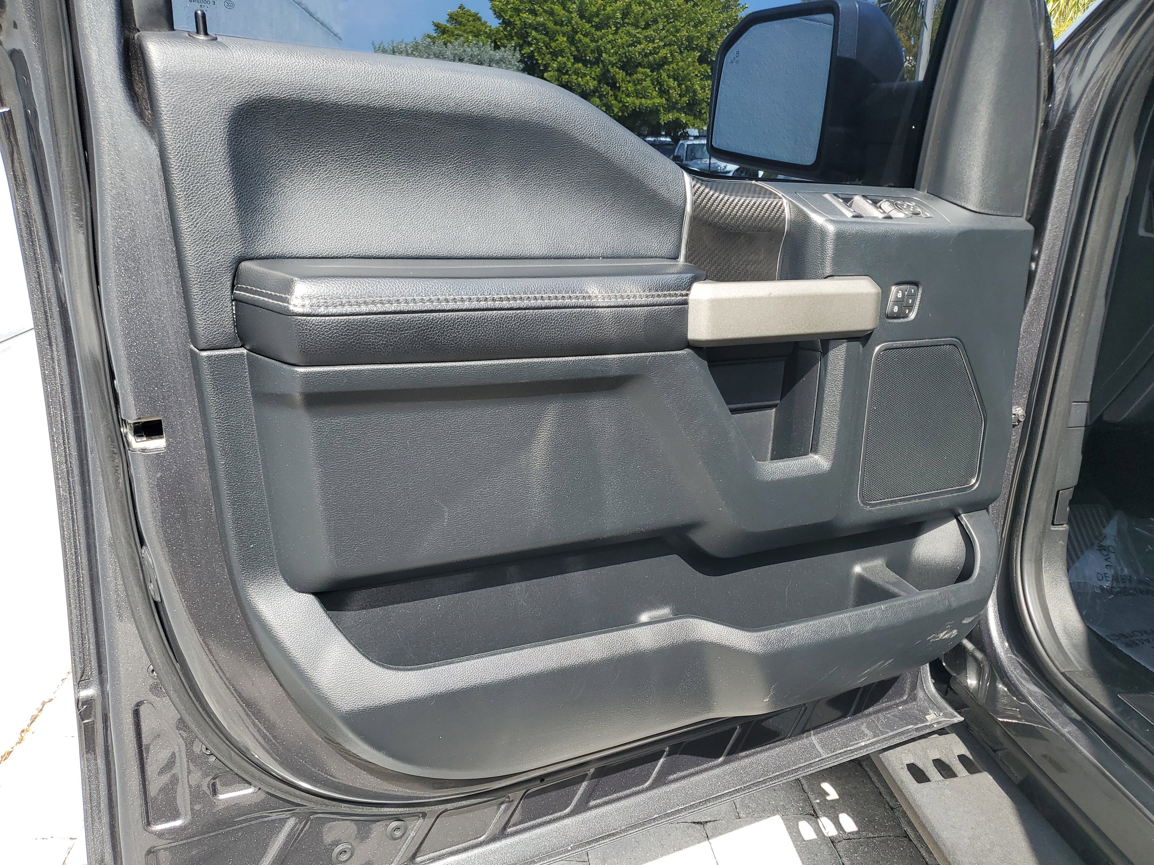 Used 2019 Ford F150 Raptor w/ Equipment Group 802A Luxury image 18