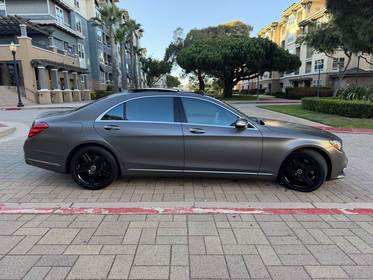 Used 2019 Mercedes-Benz S 560 Sedan image 13