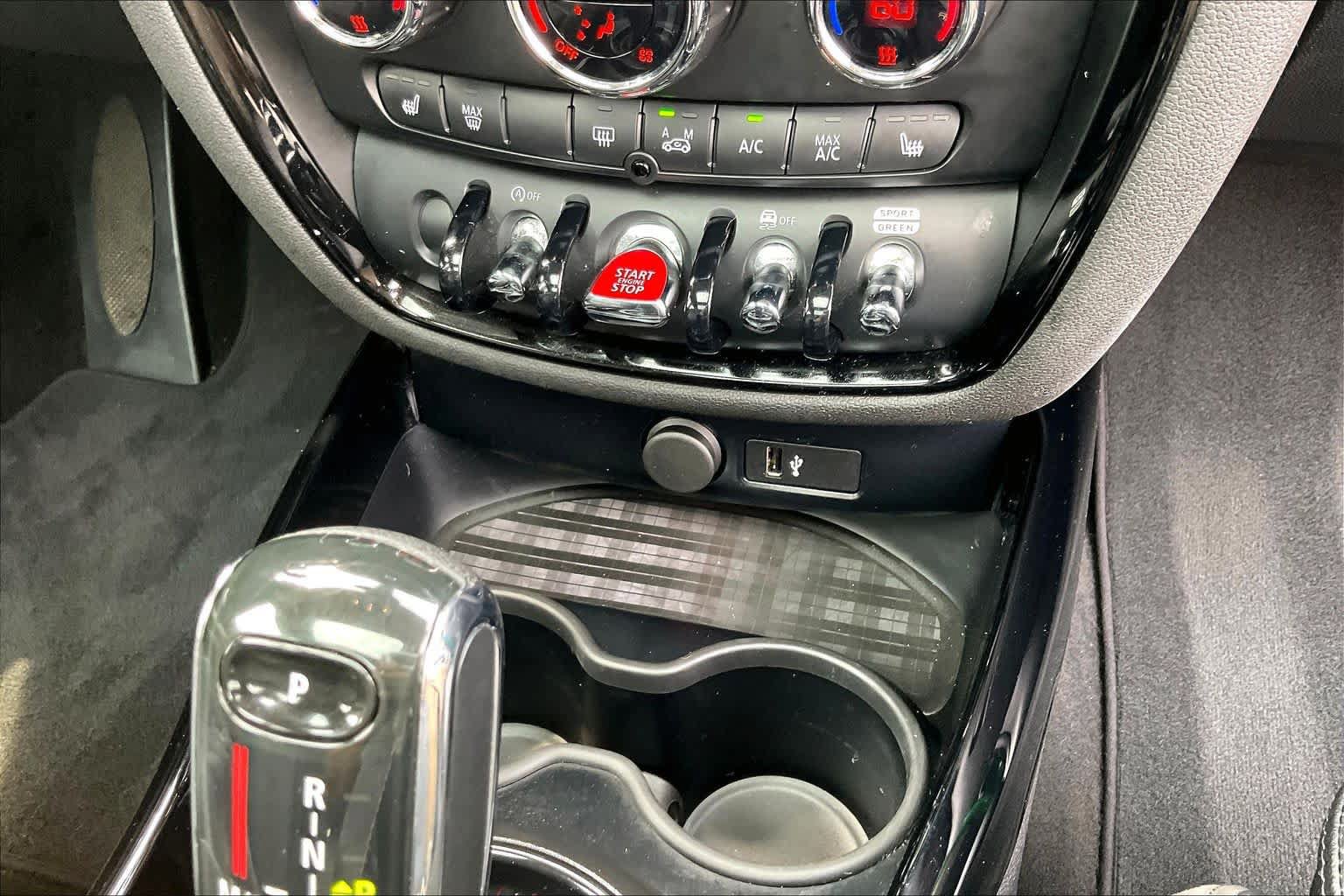 Used 2021 MINI Cooper Clubman S AWD/4WD image 36