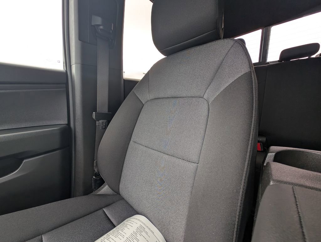 Used 2024 Chevrolet Colorado Trail Boss w/ Technology Package image 13