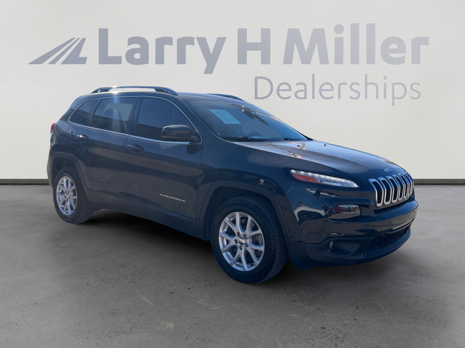 Used 2018 Jeep Cherokee Latitude Plus image 7