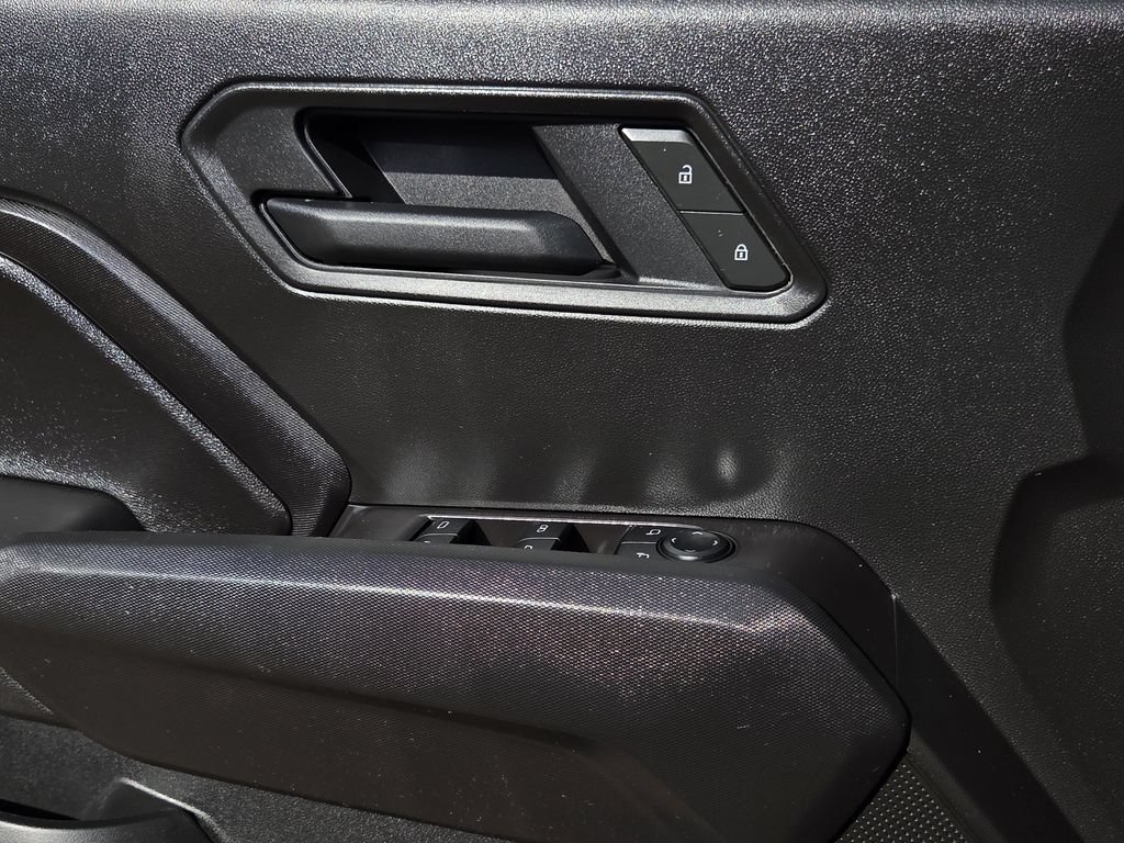 Used 2025 Chevrolet Colorado Trail Boss AWD/4WD image 18