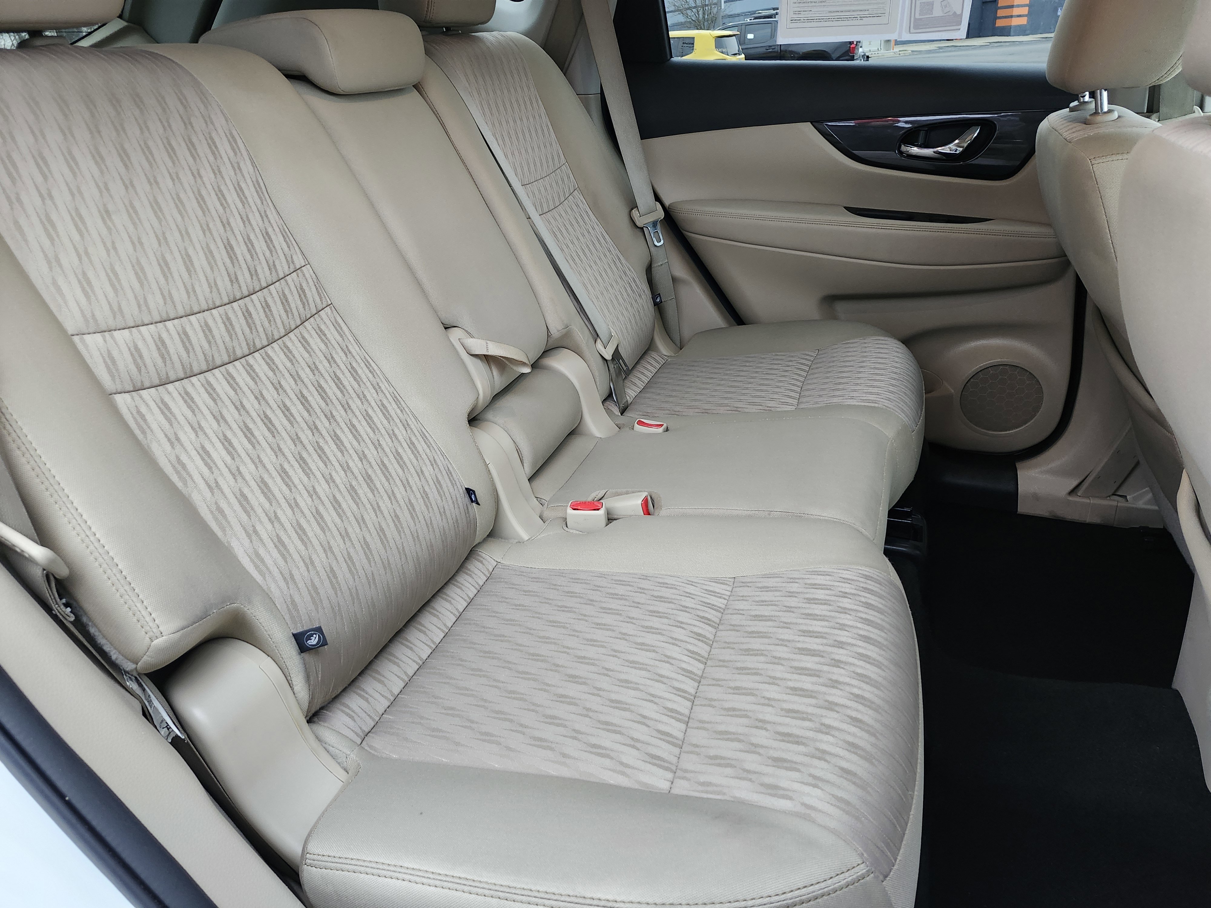 Used 2018 Nissan Rogue SV image 20