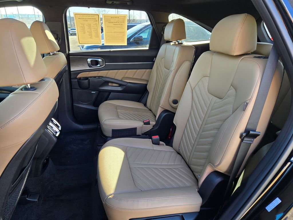 Used 2025 Kia Sorento SX Prestige w/ Olive Brown Leather Package image 30