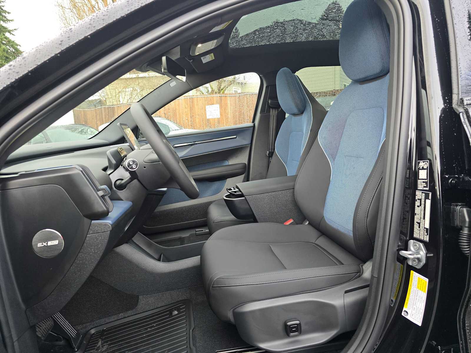 New 2026 Volvo EX30 Ultra w/ Protection Package Premier AWD/4WD image 29