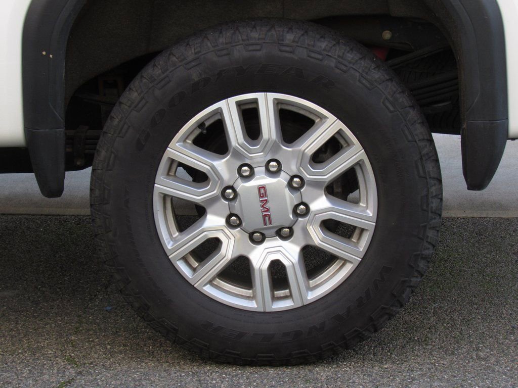 Used 2023 GMC Sierra 3500 SLT w/ SLT Premium Package AWD/4WD image 42