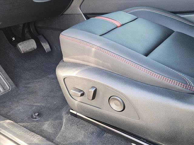 New 2026 Chevrolet Traverse RS image 4