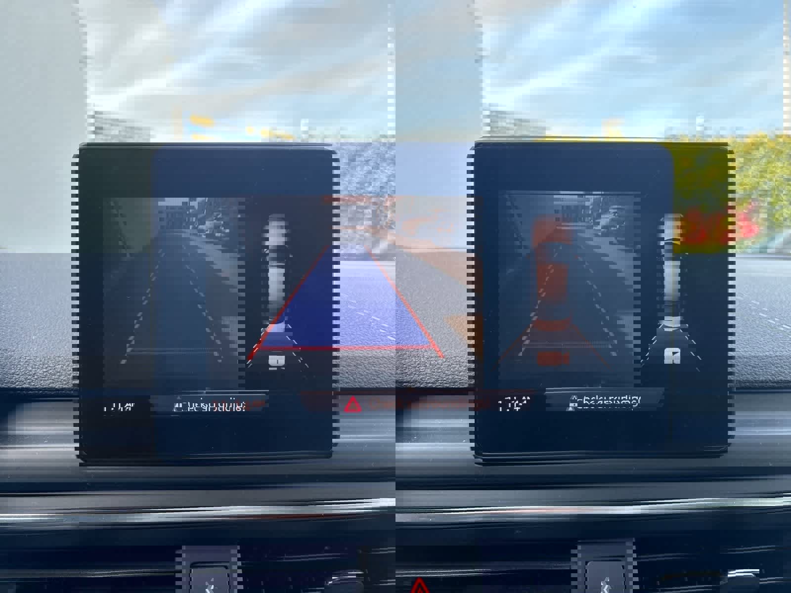 Used 2017 Audi A4 2.0T Premium w/ Convenience Package image 16