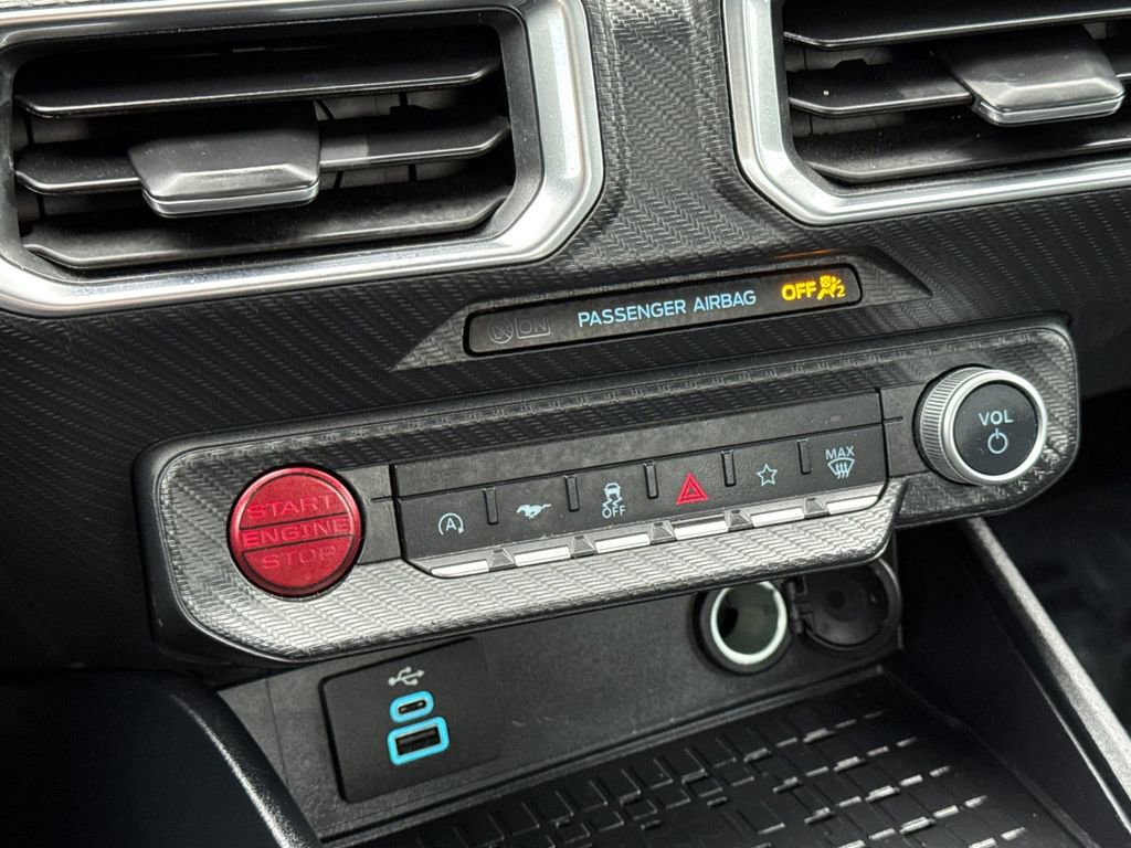Used 2024 Ford Mustang Premium image 18